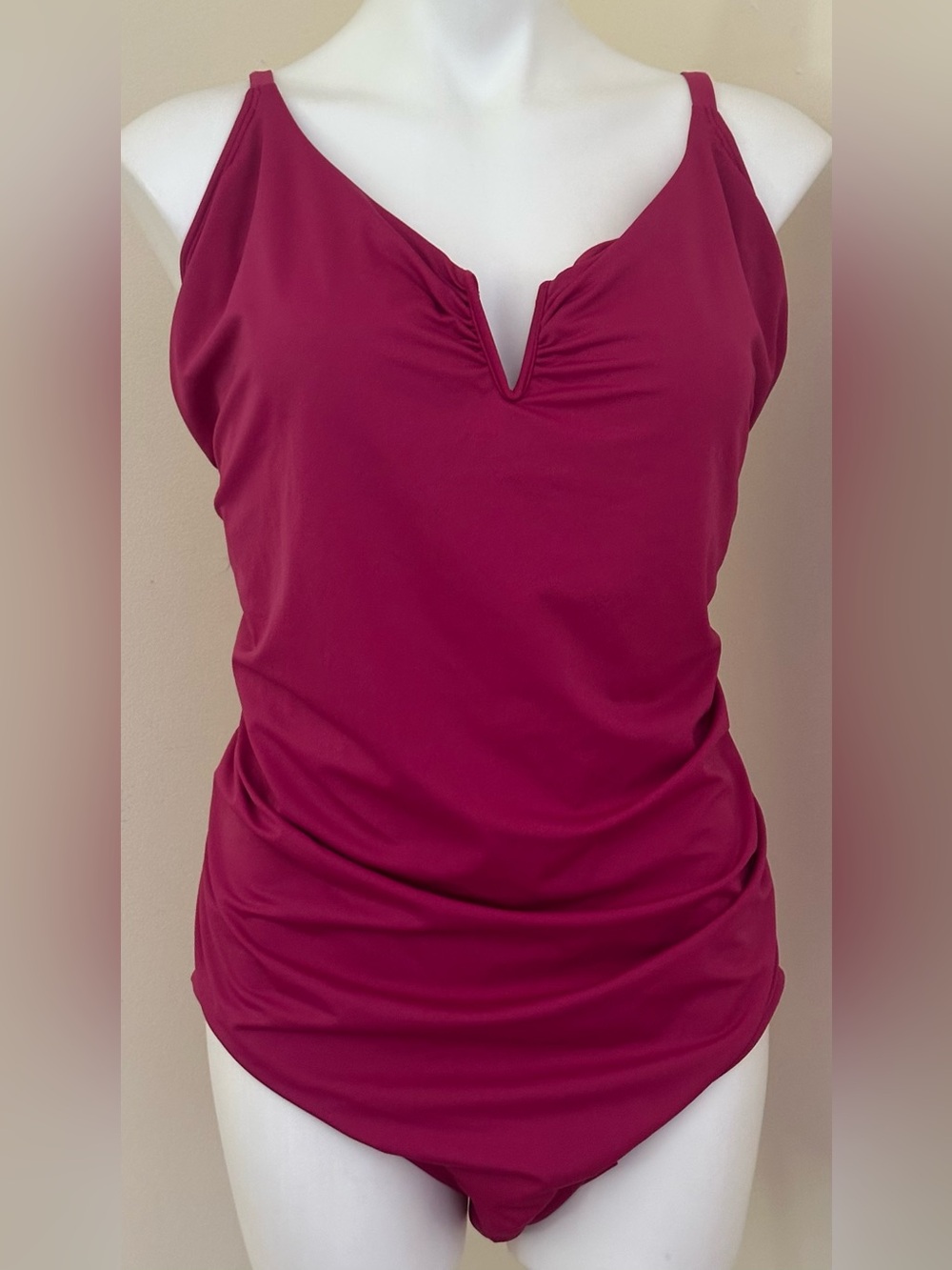 TIME & TH NWT Pink 1 Pice Adjuster Straps V Neck Wire Swimsuit Sz 3X. 24W 26W